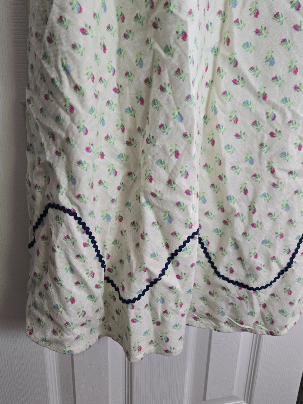 Cream Floral Maxi Dress with Navy Trim - Picture 4 of 7